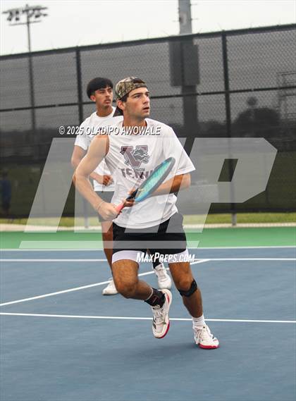Thumbnail 3 in UIL 3A Boys Tennis (Semifinals) photogallery.