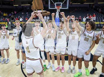 Thumbnail 1 in Jefferson City vs. De Smet Jesuit (MSHSAA Class 5 Championship) photogallery.