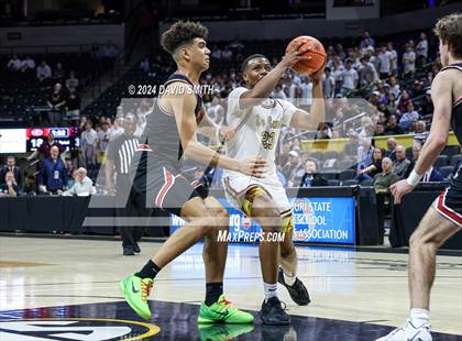 Thumbnail 1 in Jefferson City vs. De Smet Jesuit (MSHSAA Class 5 Championship) photogallery.