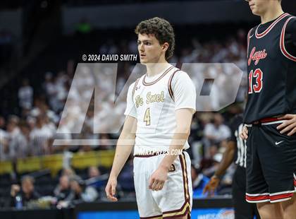 Thumbnail 3 in Jefferson City vs. De Smet Jesuit (MSHSAA Class 5 Championship) photogallery.