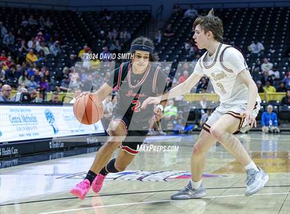 Thumbnail 2 in Jefferson City vs. De Smet Jesuit (MSHSAA Class 5 Championship) photogallery.
