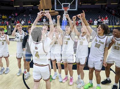 Thumbnail 2 in Jefferson City vs. De Smet Jesuit (MSHSAA Class 5 Championship) photogallery.
