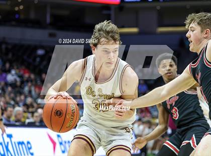 Thumbnail 3 in Jefferson City vs. De Smet Jesuit (MSHSAA Class 5 Championship) photogallery.