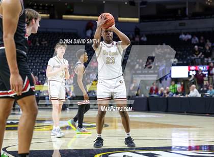Thumbnail 1 in Jefferson City vs. De Smet Jesuit (MSHSAA Class 5 Championship) photogallery.