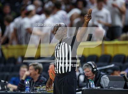 Thumbnail 1 in Jefferson City vs. De Smet Jesuit (MSHSAA Class 5 Championship) photogallery.