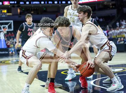 Thumbnail 3 in Jefferson City vs. De Smet Jesuit (MSHSAA Class 5 Championship) photogallery.