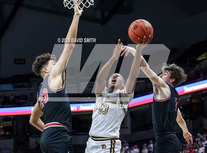 Thumbnail 3 in Jefferson City vs. De Smet Jesuit (MSHSAA Class 5 Championship) photogallery.
