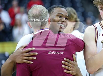 Thumbnail 1 in Jefferson City vs. De Smet Jesuit (MSHSAA Class 5 Championship) photogallery.