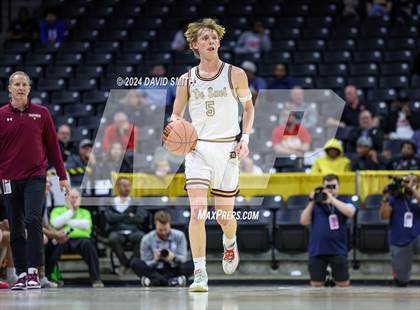 Thumbnail 1 in Jefferson City vs. De Smet Jesuit (MSHSAA Class 5 Championship) photogallery.