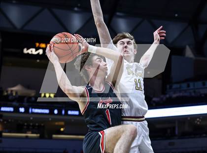 Thumbnail 2 in Jefferson City vs. De Smet Jesuit (MSHSAA Class 5 Championship) photogallery.