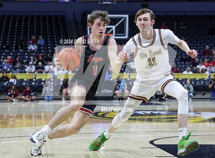 Thumbnail 2 in Jefferson City vs. De Smet Jesuit (MSHSAA Class 5 Championship) photogallery.