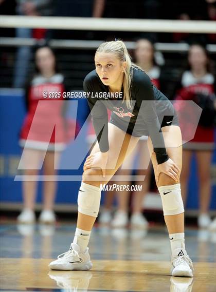 Thumbnail 1 in Liberty vs Lovejoy (UIL 5A Volleyball Regional Final Division 2) photogallery.