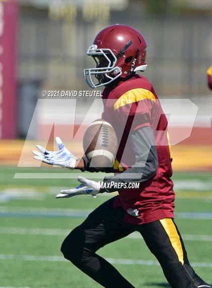 Thumbnail 3 in Johnson @ Encina Prep photogallery.