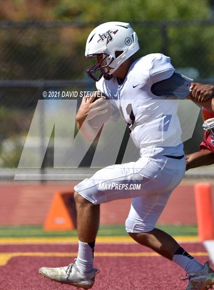 Thumbnail 3 in Johnson @ Encina Prep photogallery.