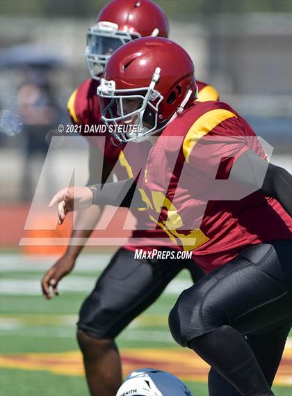 Thumbnail 1 in Johnson @ Encina Prep photogallery.