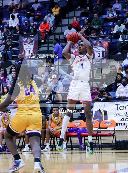 Thumbnail 3 in Richardson vs Duncanville (Whataburger Tournament) photogallery.