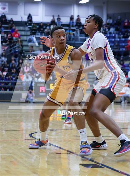 Thumbnail 1 in Richardson vs Duncanville (Whataburger Tournament) photogallery.