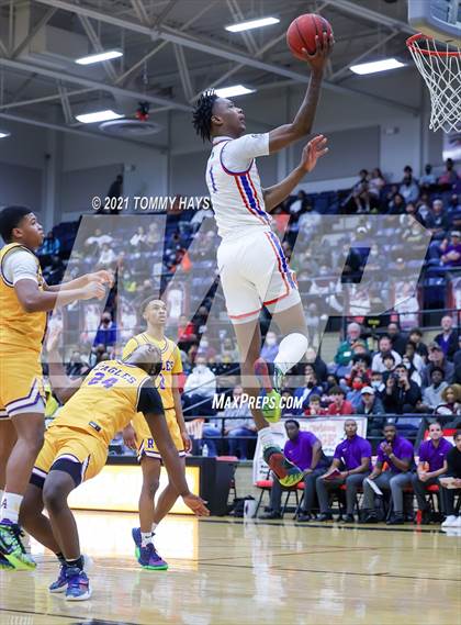 Thumbnail 2 in Richardson vs Duncanville (Whataburger Tournament) photogallery.