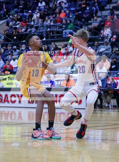 Thumbnail 3 in Richardson vs Duncanville (Whataburger Tournament) photogallery.