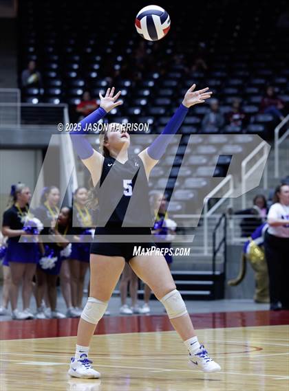 Thumbnail 2 in Jewett Leon vs. Nocona (UIL 2A D1 Volleyball Final) photogallery.