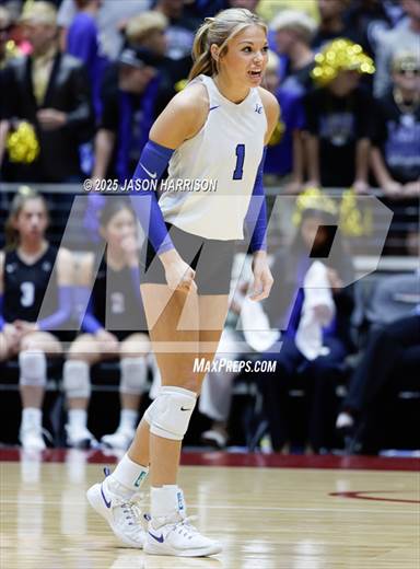 Jewett Leon vs. Nocona (UIL 2A D1 Volleyball Final)