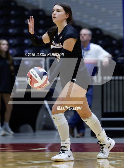 Thumbnail 2 in Jewett Leon vs. Nocona (UIL 2A D1 Volleyball Final) photogallery.
