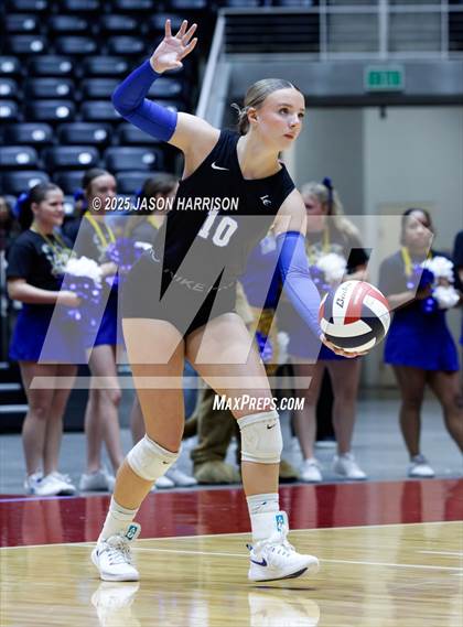 Thumbnail 1 in Jewett Leon vs. Nocona (UIL 2A D1 Volleyball Final) photogallery.