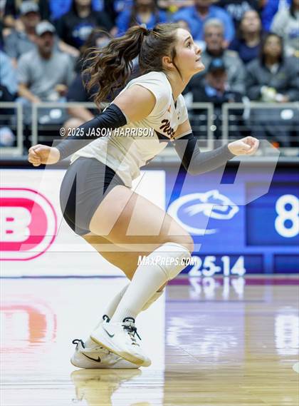 Thumbnail 3 in Jewett Leon vs. Nocona (UIL 2A D1 Volleyball Final) photogallery.