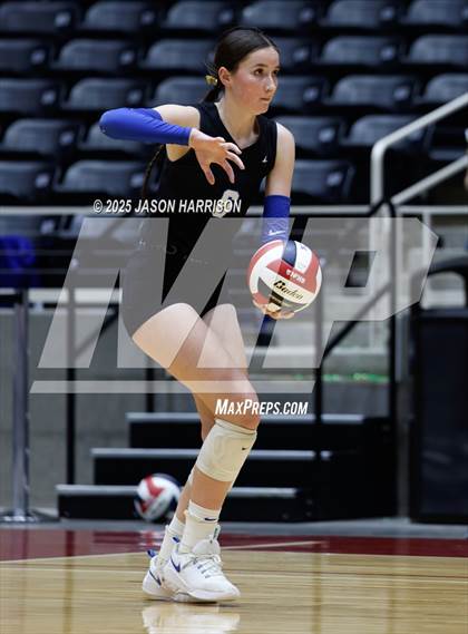 Thumbnail 2 in Jewett Leon vs. Nocona (UIL 2A D1 Volleyball Final) photogallery.