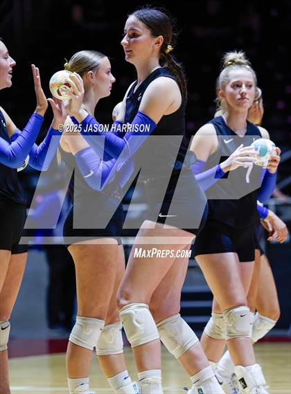 Thumbnail 3 in Jewett Leon vs. Nocona (UIL 2A D1 Volleyball Final) photogallery.