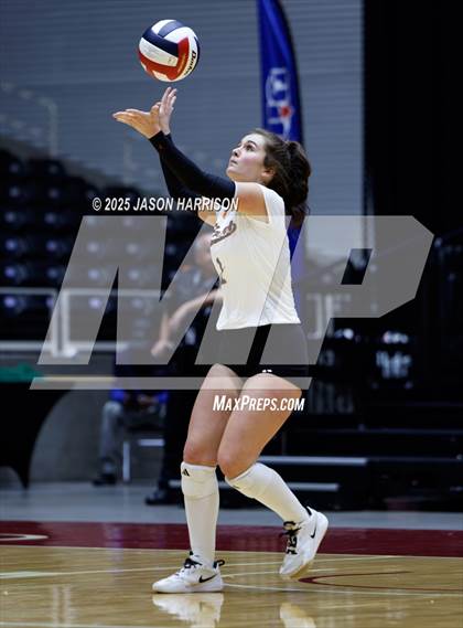 Thumbnail 1 in Jewett Leon vs. Nocona (UIL 2A D1 Volleyball Final) photogallery.
