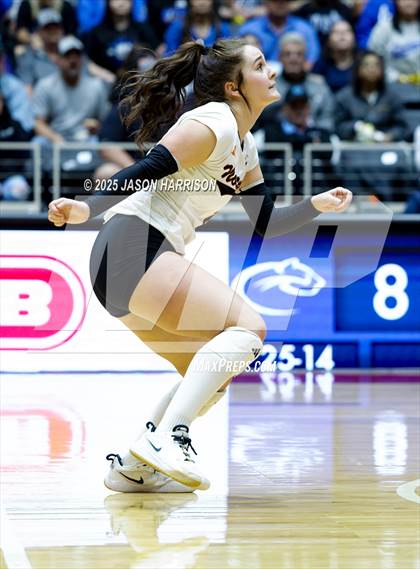 Thumbnail 1 in Jewett Leon vs. Nocona (UIL 2A D1 Volleyball Final) photogallery.