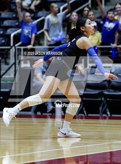 Thumbnail 2 in Jewett Leon vs. Nocona (UIL 2A D1 Volleyball Final) photogallery.