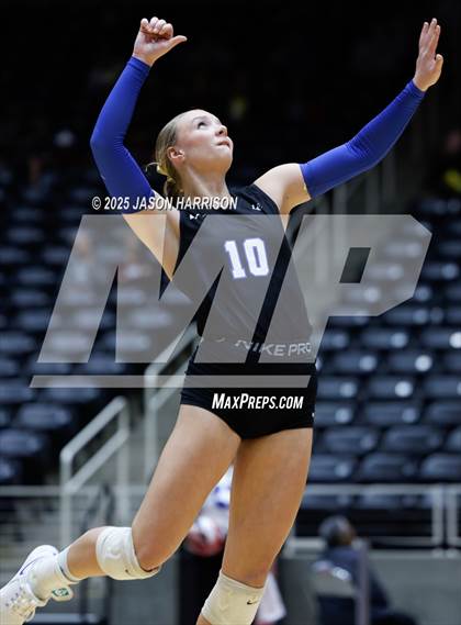 Thumbnail 3 in Jewett Leon vs. Nocona (UIL 2A D1 Volleyball Final) photogallery.