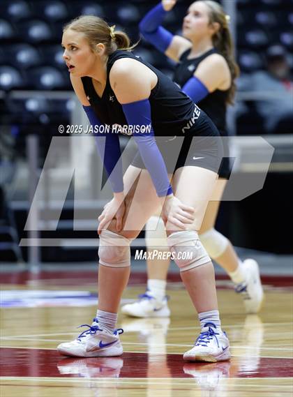 Thumbnail 1 in Jewett Leon vs. Nocona (UIL 2A D1 Volleyball Final) photogallery.