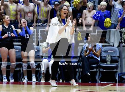 Thumbnail 2 in Jewett Leon vs. Nocona (UIL 2A D1 Volleyball Final) photogallery.