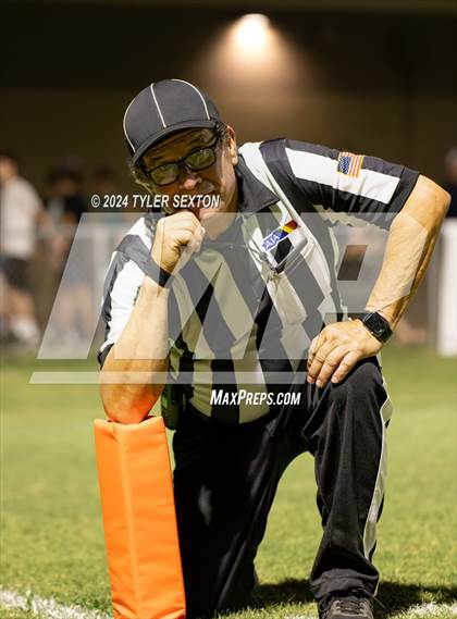 Thumbnail 3 in Glendale Prep Academy @ Tanque Verde photogallery.