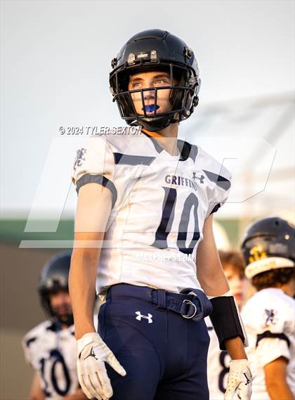 Thumbnail 1 in Glendale Prep Academy @ Tanque Verde photogallery.