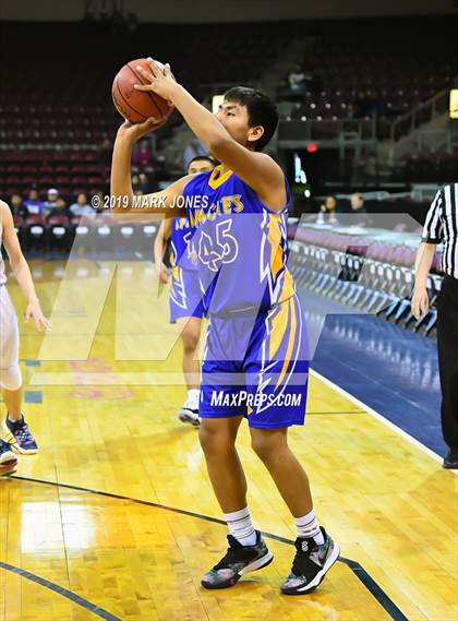 Thumbnail 3 in Fort Thomas vs. The Gregory School (AIA 1A Semifinal) photogallery.