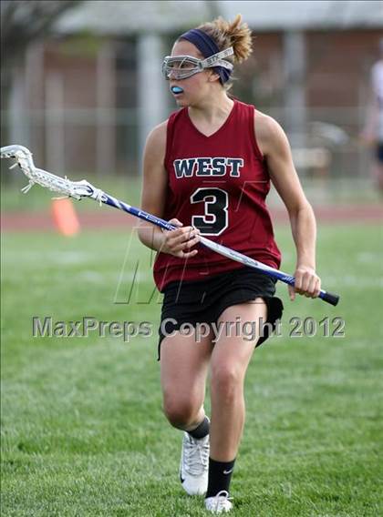 Thumbnail 1 in Hazelwood West vs. Holt photogallery.