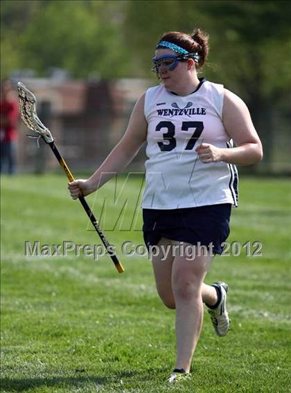 Thumbnail 1 in Hazelwood West vs. Holt photogallery.