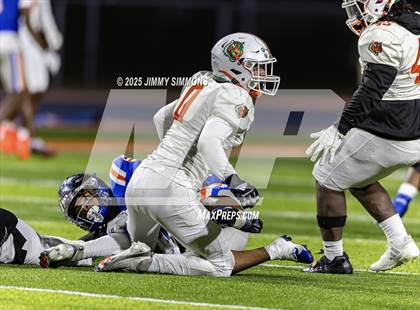 Thumbnail 2 in Plainfield East vs East St. Louis (IHSA 6A First Round) photogallery.