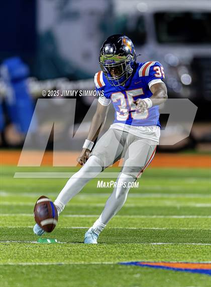 Thumbnail 1 in Plainfield East vs East St. Louis (IHSA 6A First Round) photogallery.