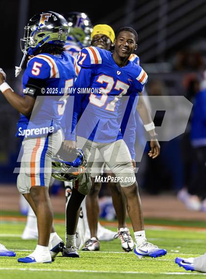 Thumbnail 3 in Plainfield East vs East St. Louis (IHSA 6A First Round) photogallery.