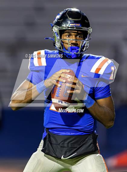 Thumbnail 2 in Plainfield East vs East St. Louis (IHSA 6A First Round) photogallery.