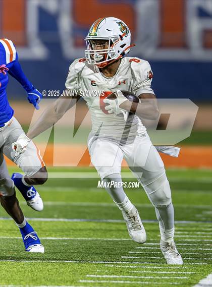 Thumbnail 1 in Plainfield East vs East St. Louis (IHSA 6A First Round) photogallery.