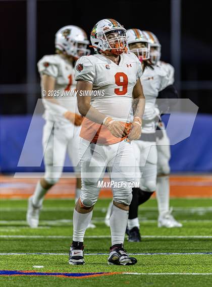 Thumbnail 3 in Plainfield East vs East St. Louis (IHSA 6A First Round) photogallery.