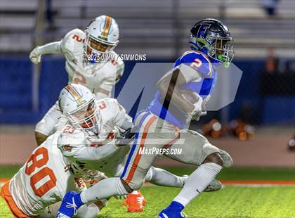 Thumbnail 2 in Plainfield East vs East St. Louis (IHSA 6A First Round) photogallery.