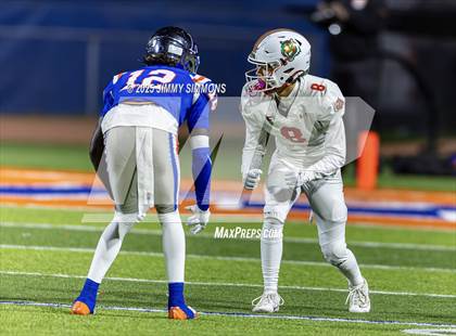 Thumbnail 3 in Plainfield East vs East St. Louis (IHSA 6A First Round) photogallery.