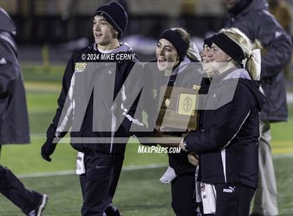 Thumbnail 2 in Hays vs. Saint Thomas Aquinas (KSHSAA 5A Final) photogallery.